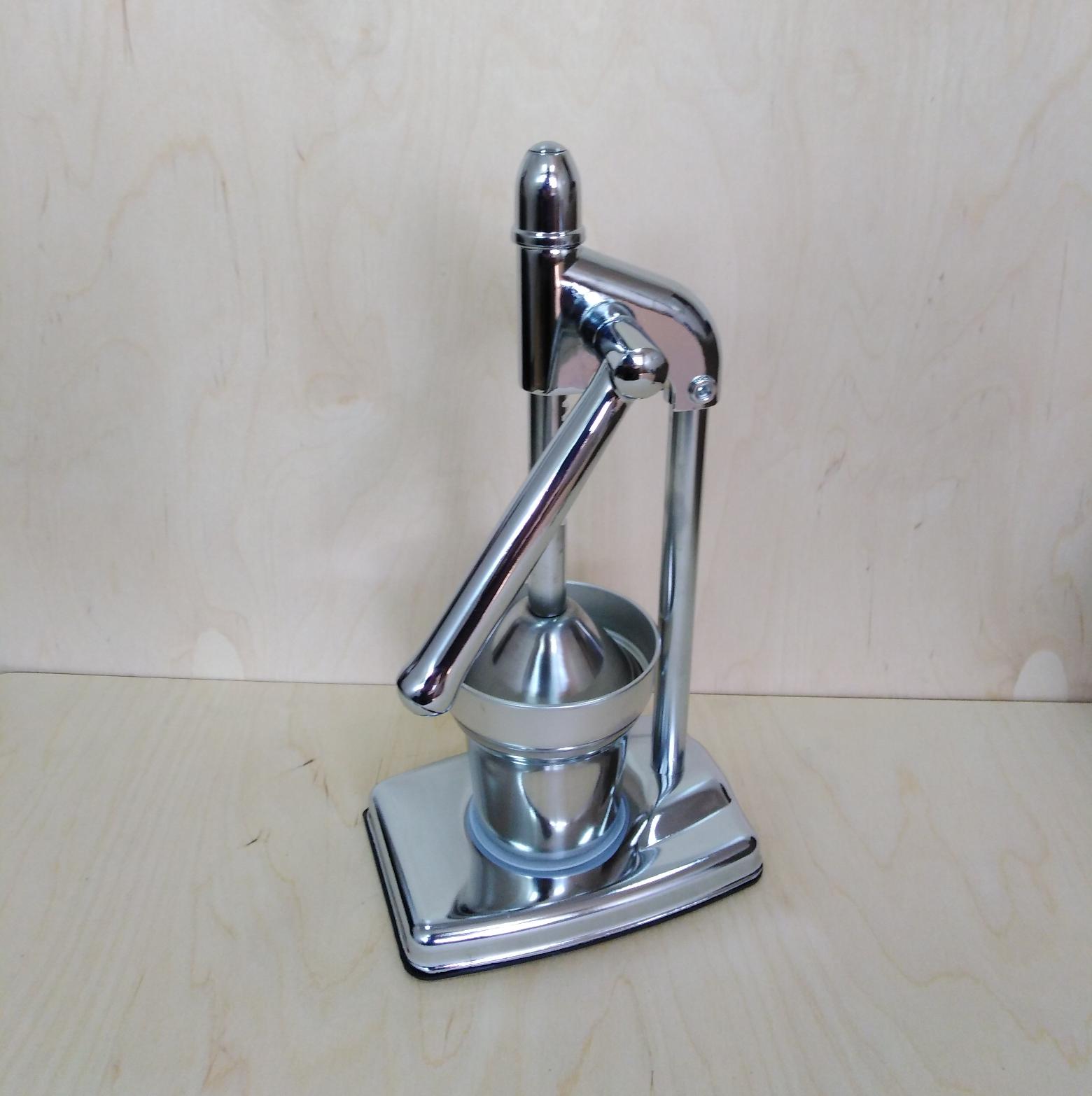 Соковыжималка ручная с металлической ручкой