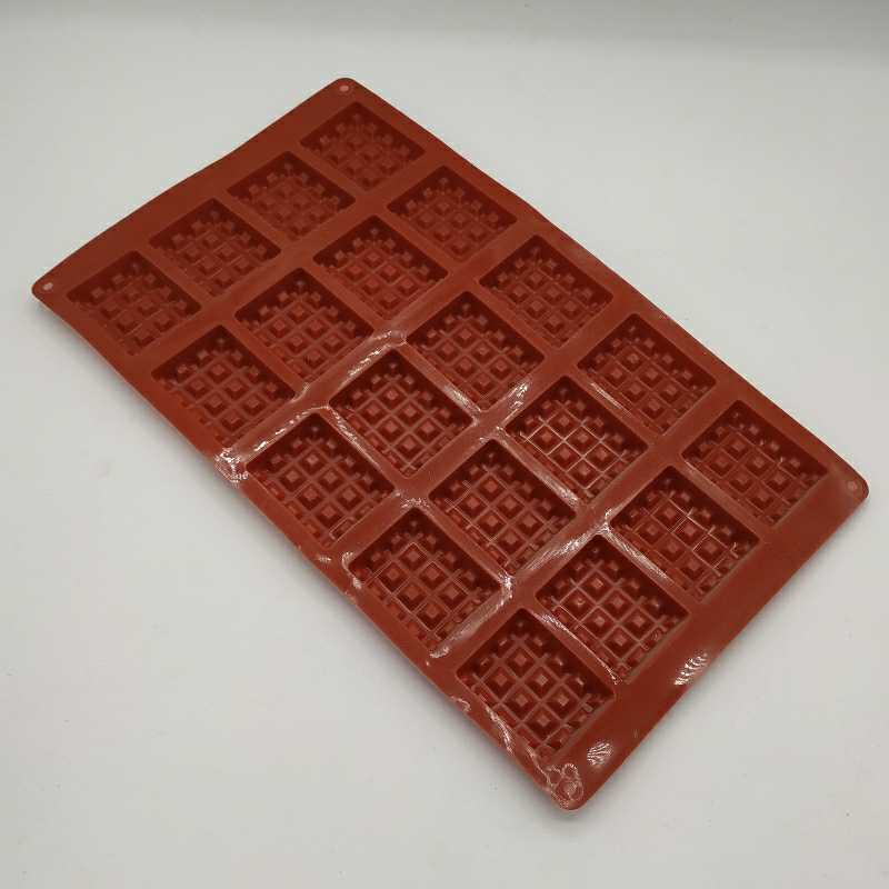 Форма силиконовая для выпечки (16 ячеек)